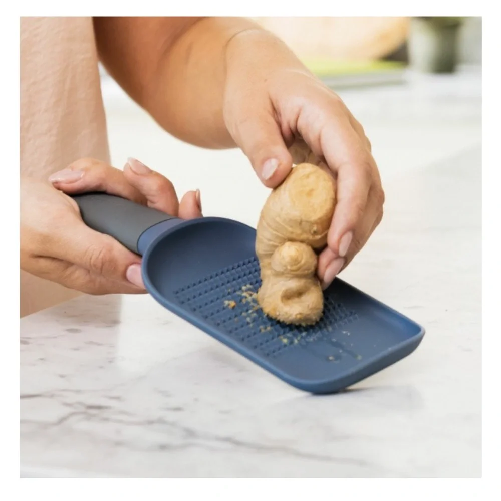 Berghoff Multifunctional Paddle Grater - Picture 4 of 9